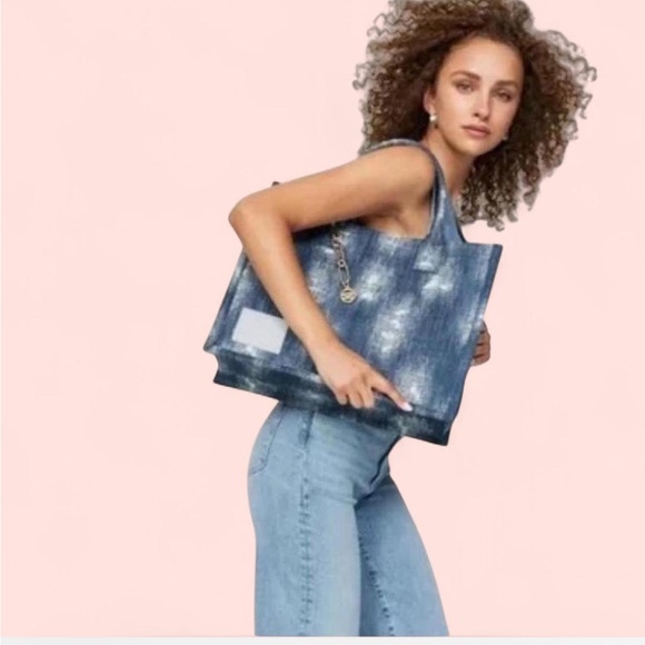 Sandro Tote - Picture 1 of 7